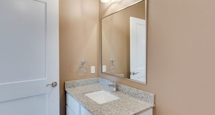 illiana-interior-bath